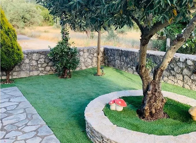 Helen S House Komilion